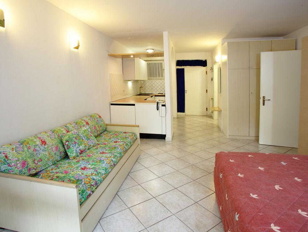 Residence Casa Di Caccia Marina Di Bibbona Esterno foto